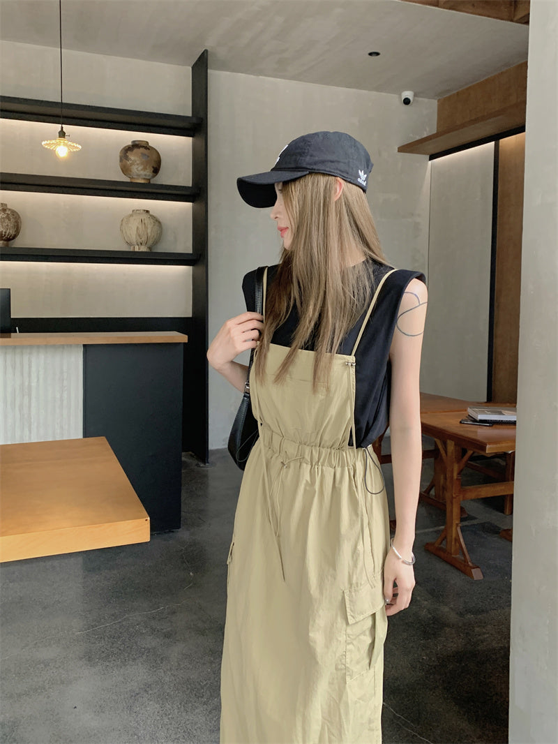 エプロンワンピース
