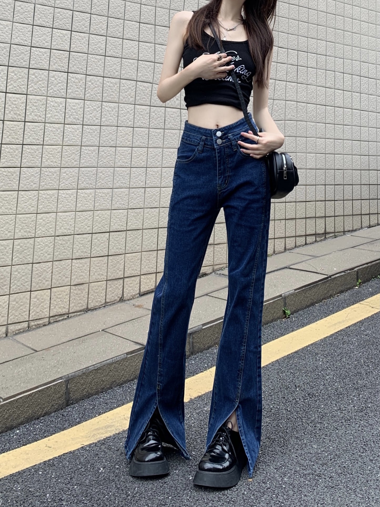 スリットデニムパンツ
