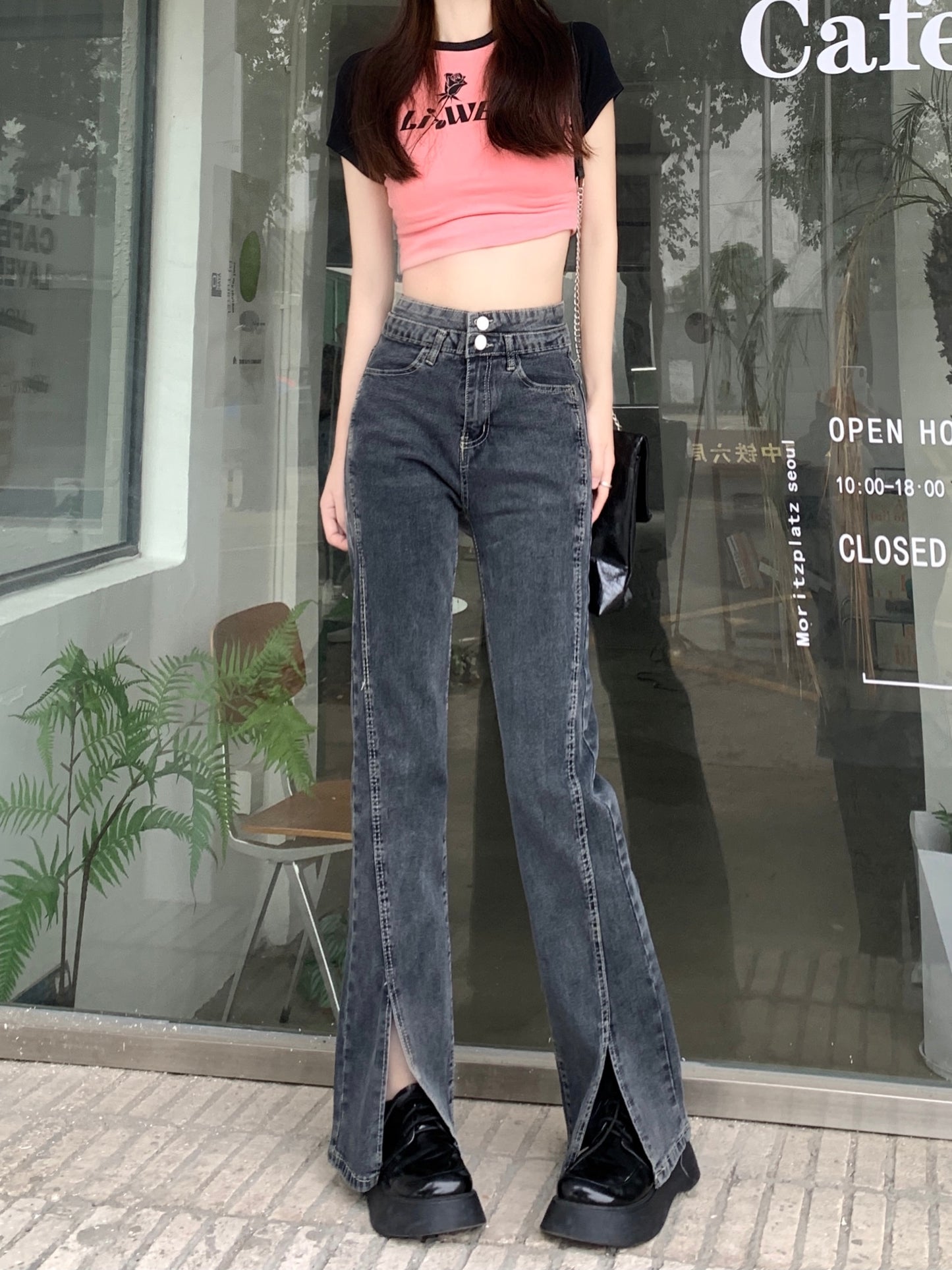 スリットデニムパンツ