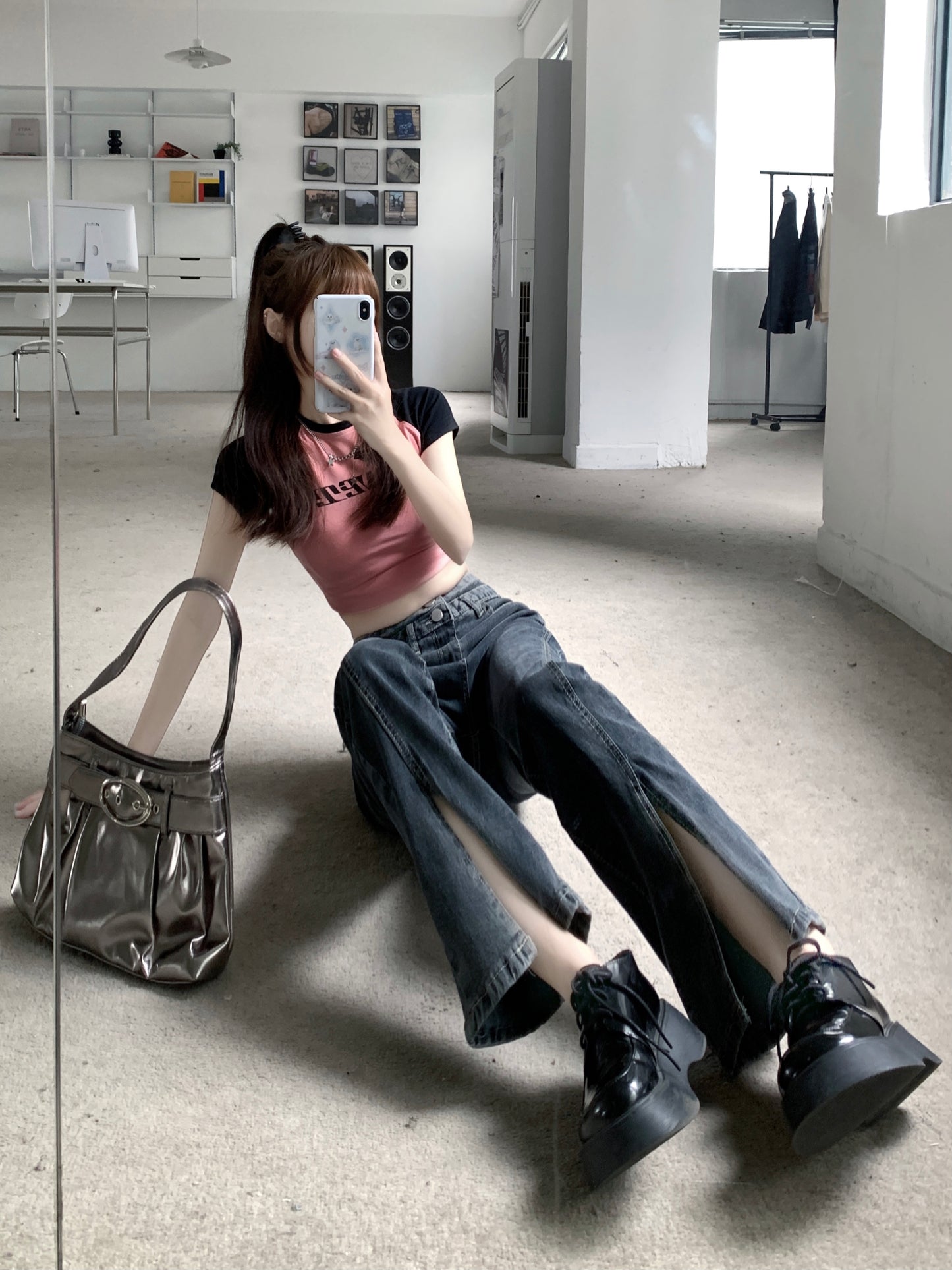 スリットデニムパンツ