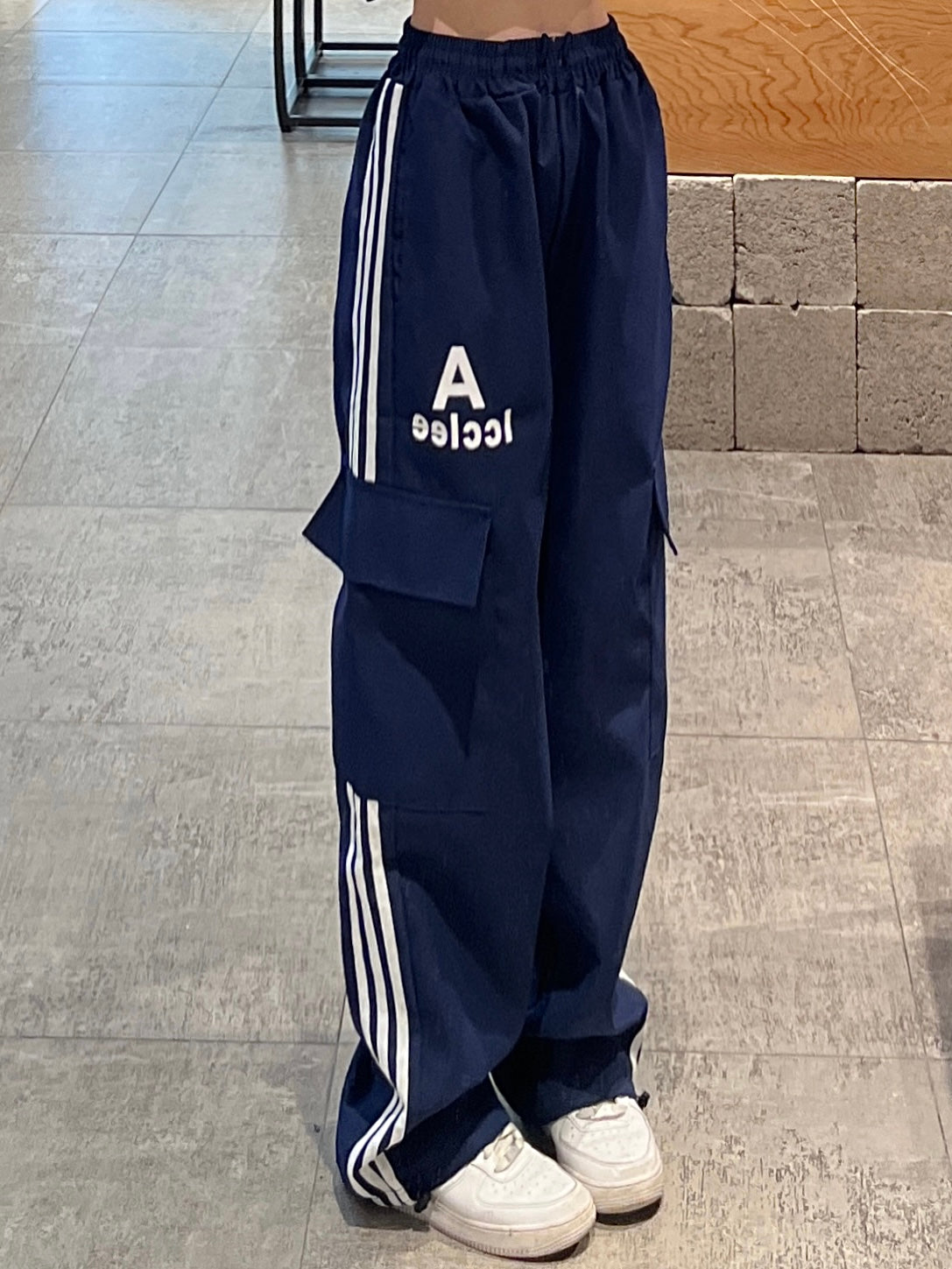 ラインカーゴパンツ